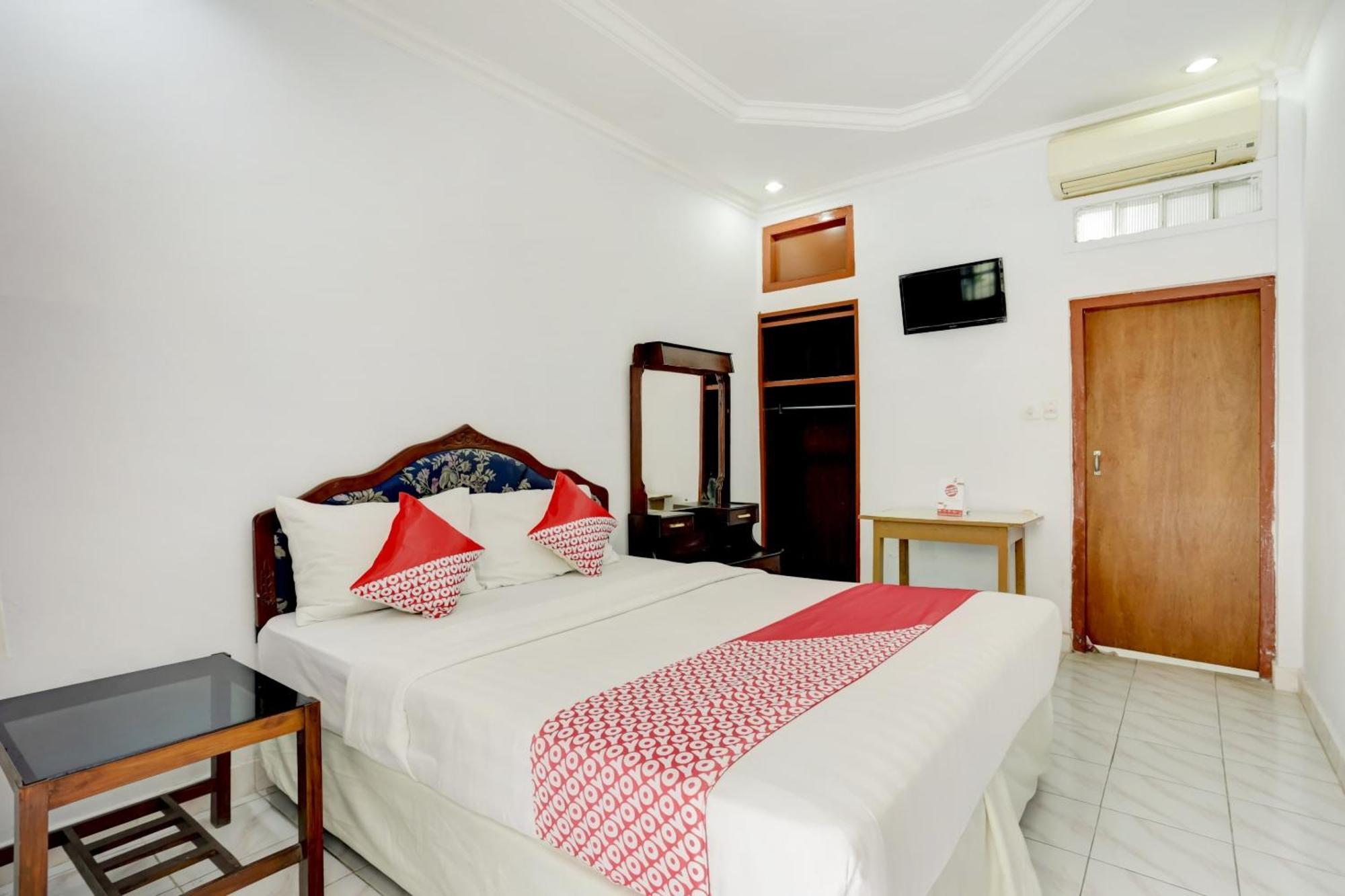 Super Oyo 3261 Hotel Ratu Denpasar  Exterior photo